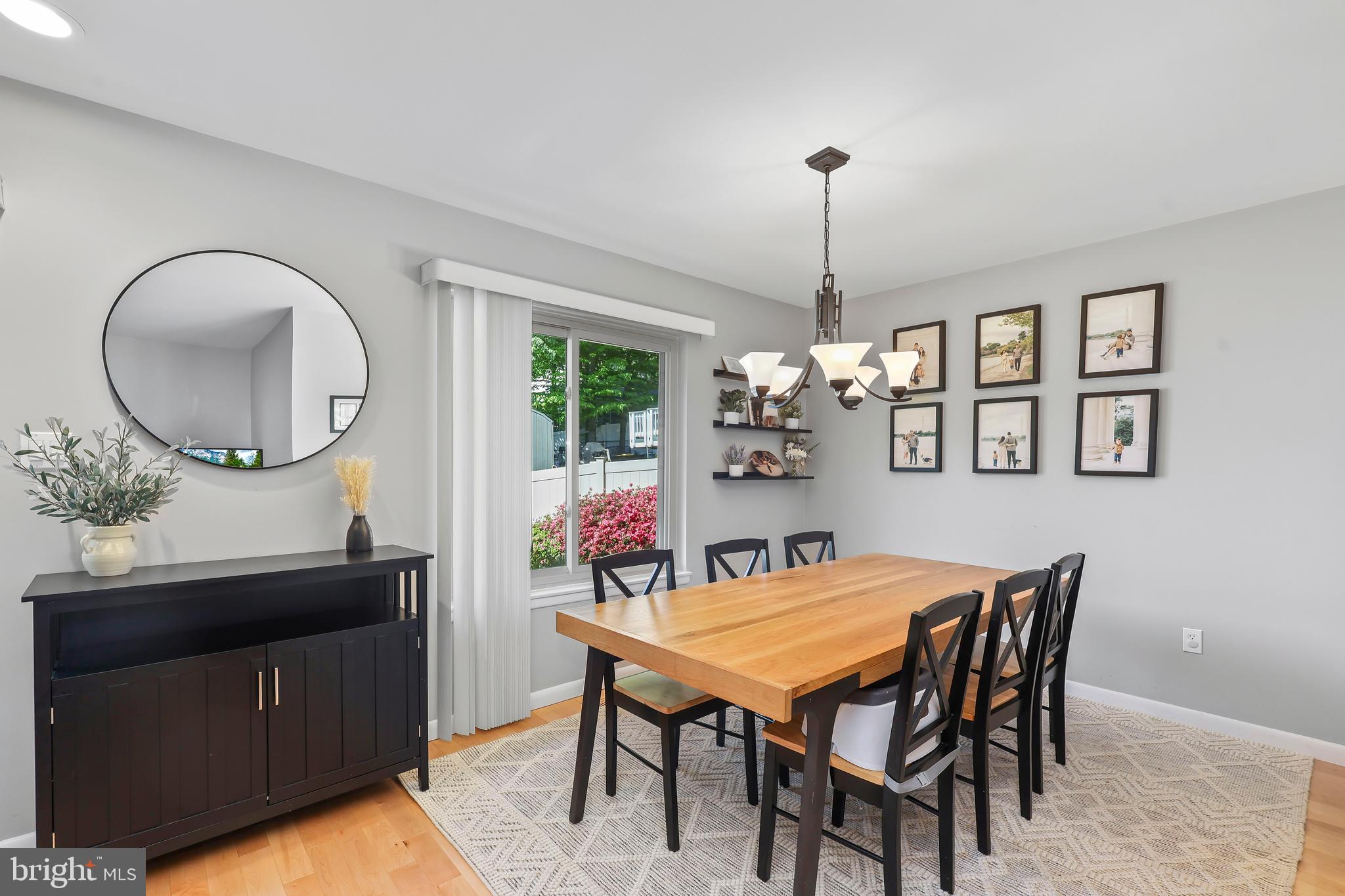 BENT TREE - Residential