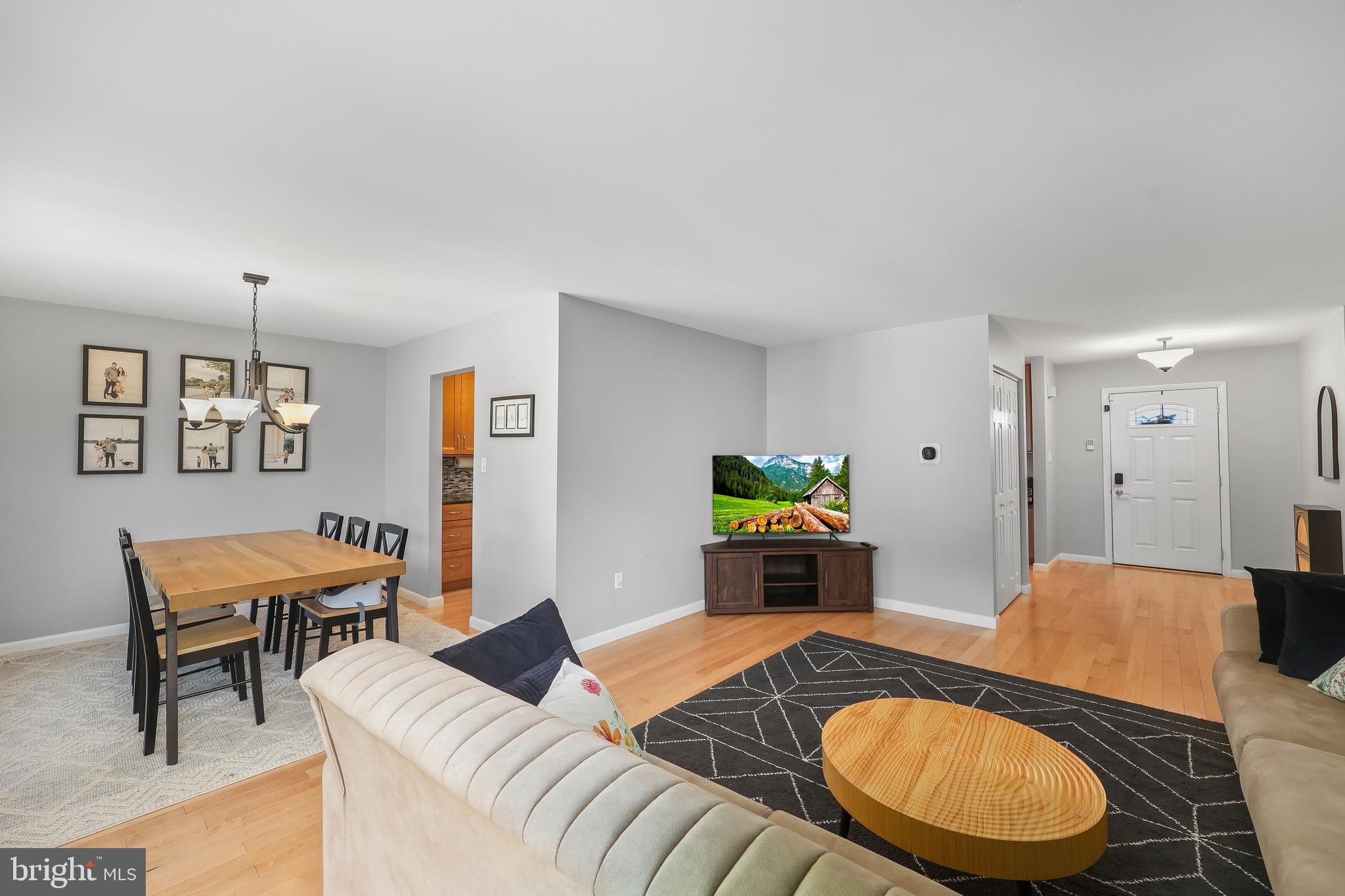 BENT TREE - Residential