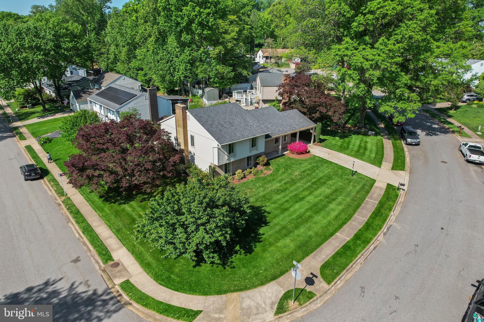 BENT TREE - Residential