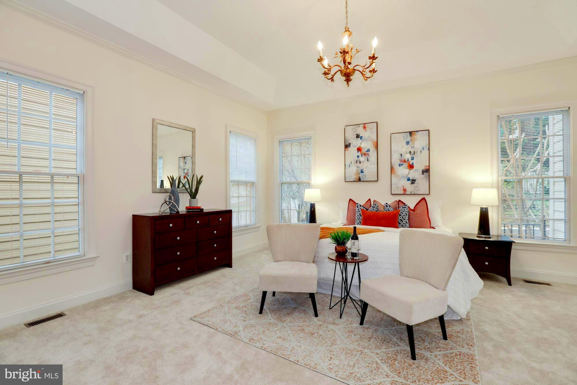 CHEVY CHASE COMMONS - Residential