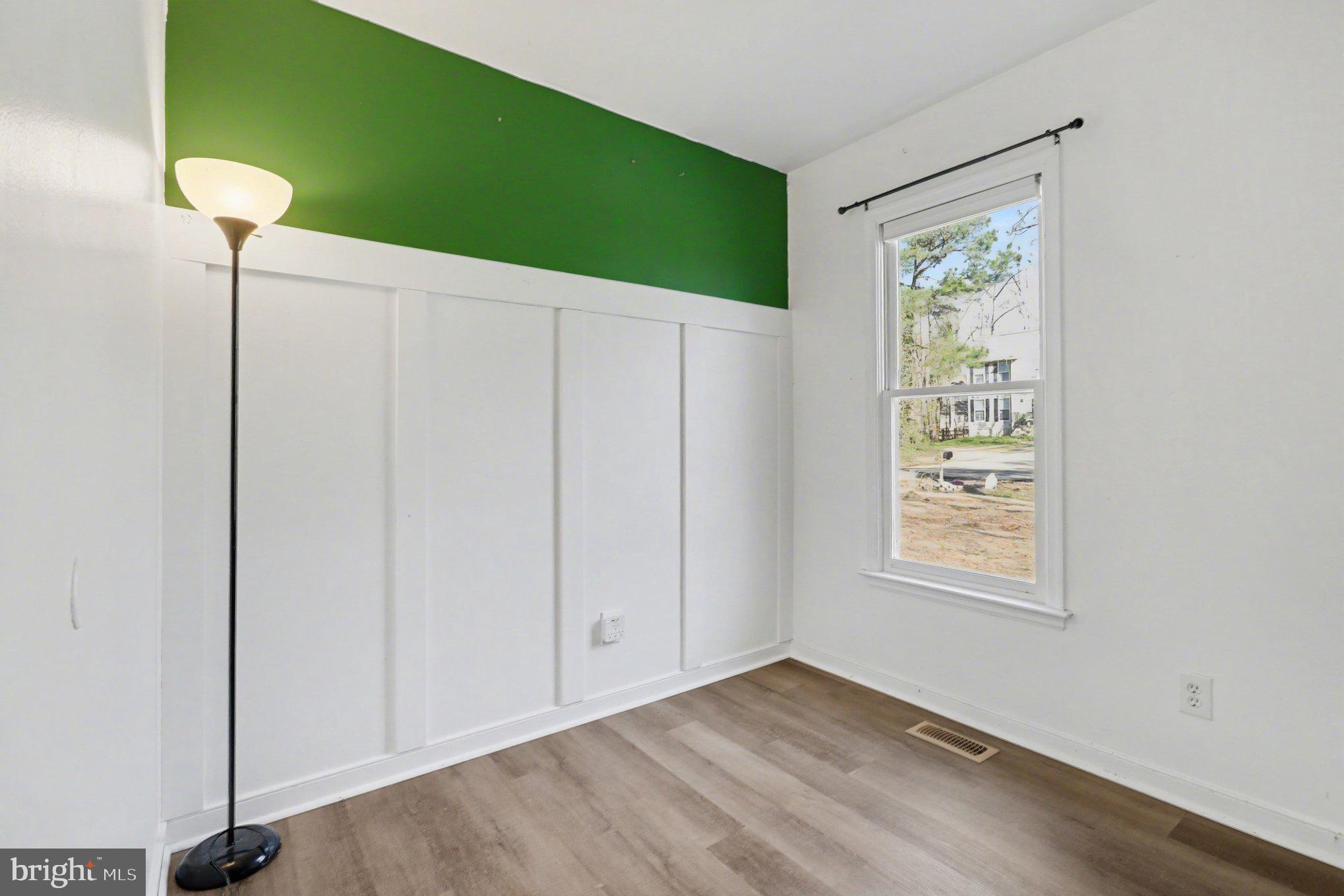 LAKE LAND OR - Residential