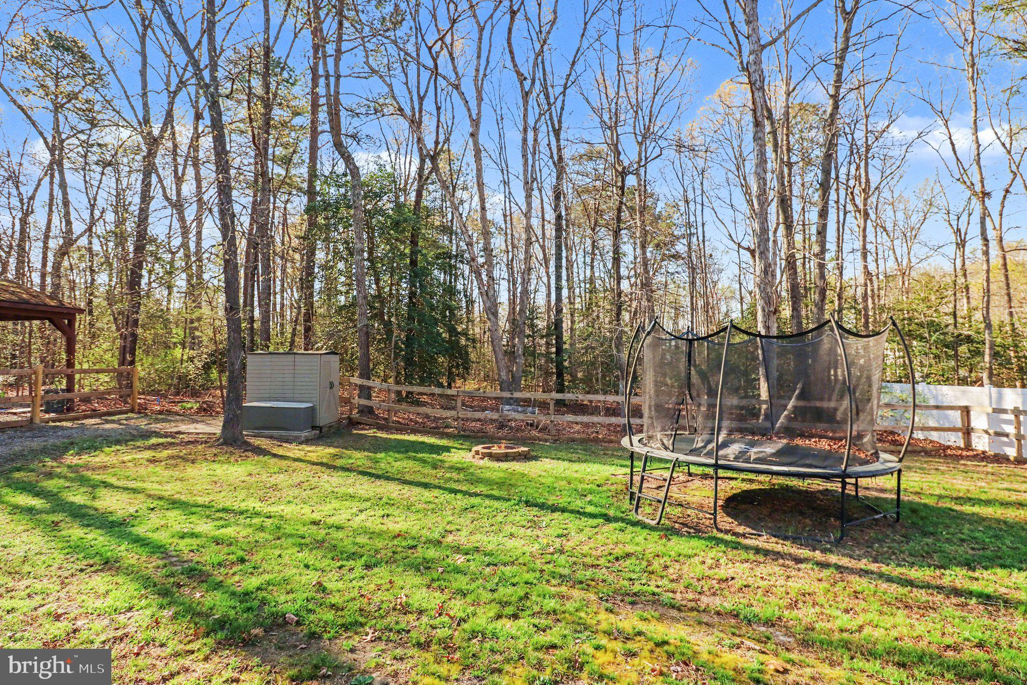 LAKE LAND OR - Residential