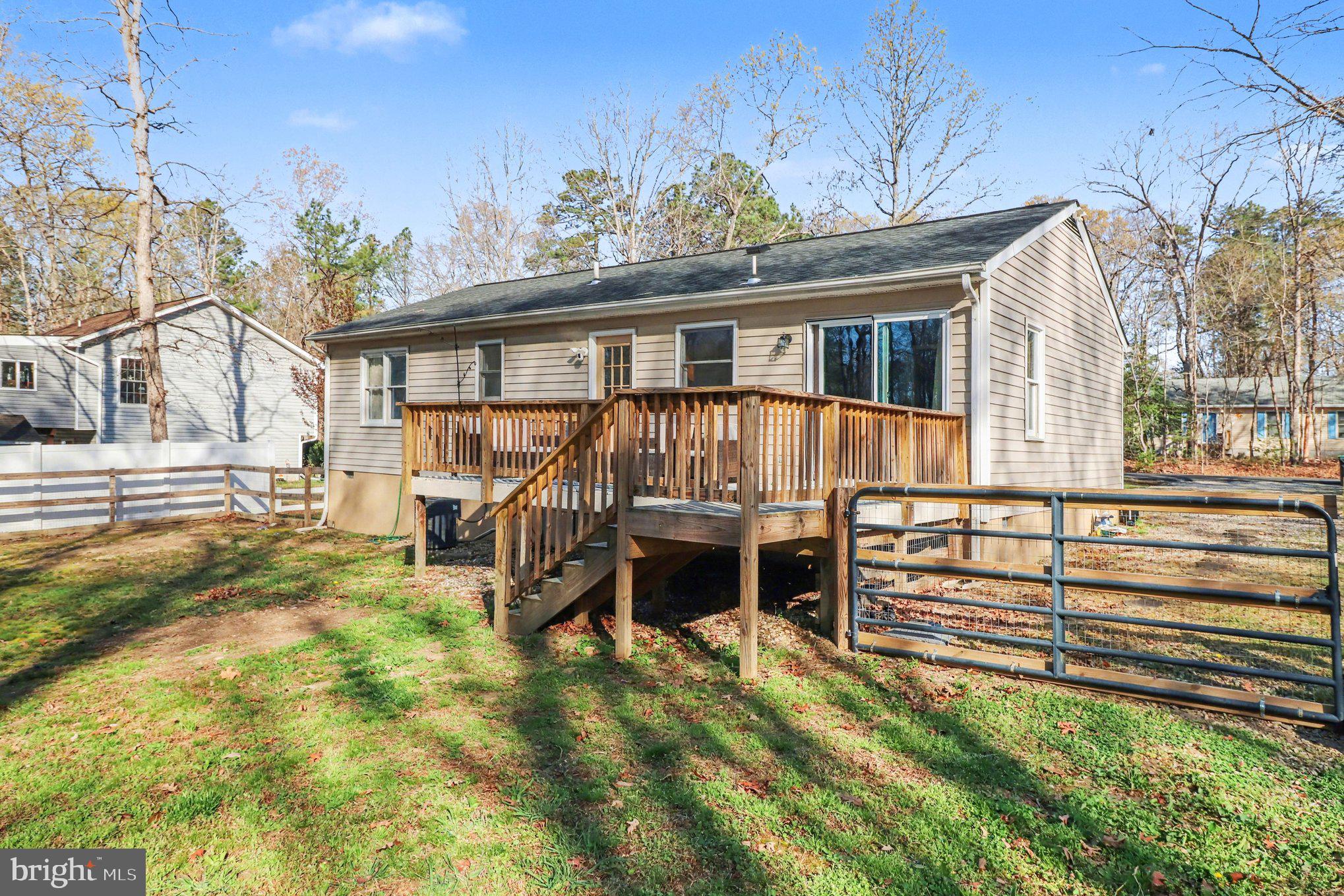 LAKE LAND OR - Residential