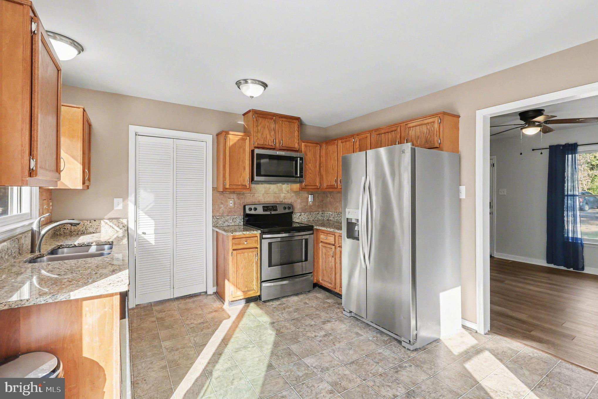 LAKE LAND OR - Residential