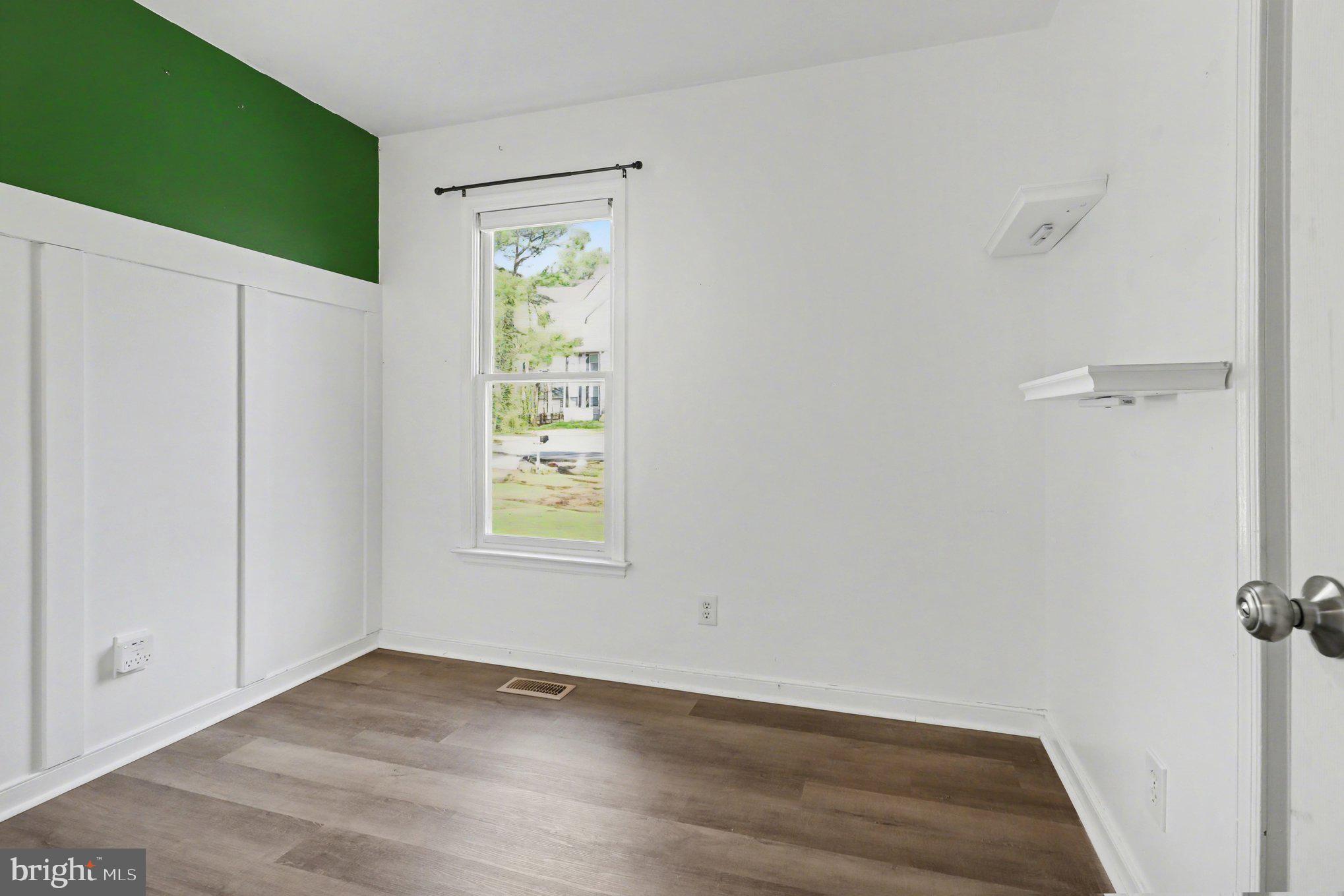 LAKE LAND OR - Residential