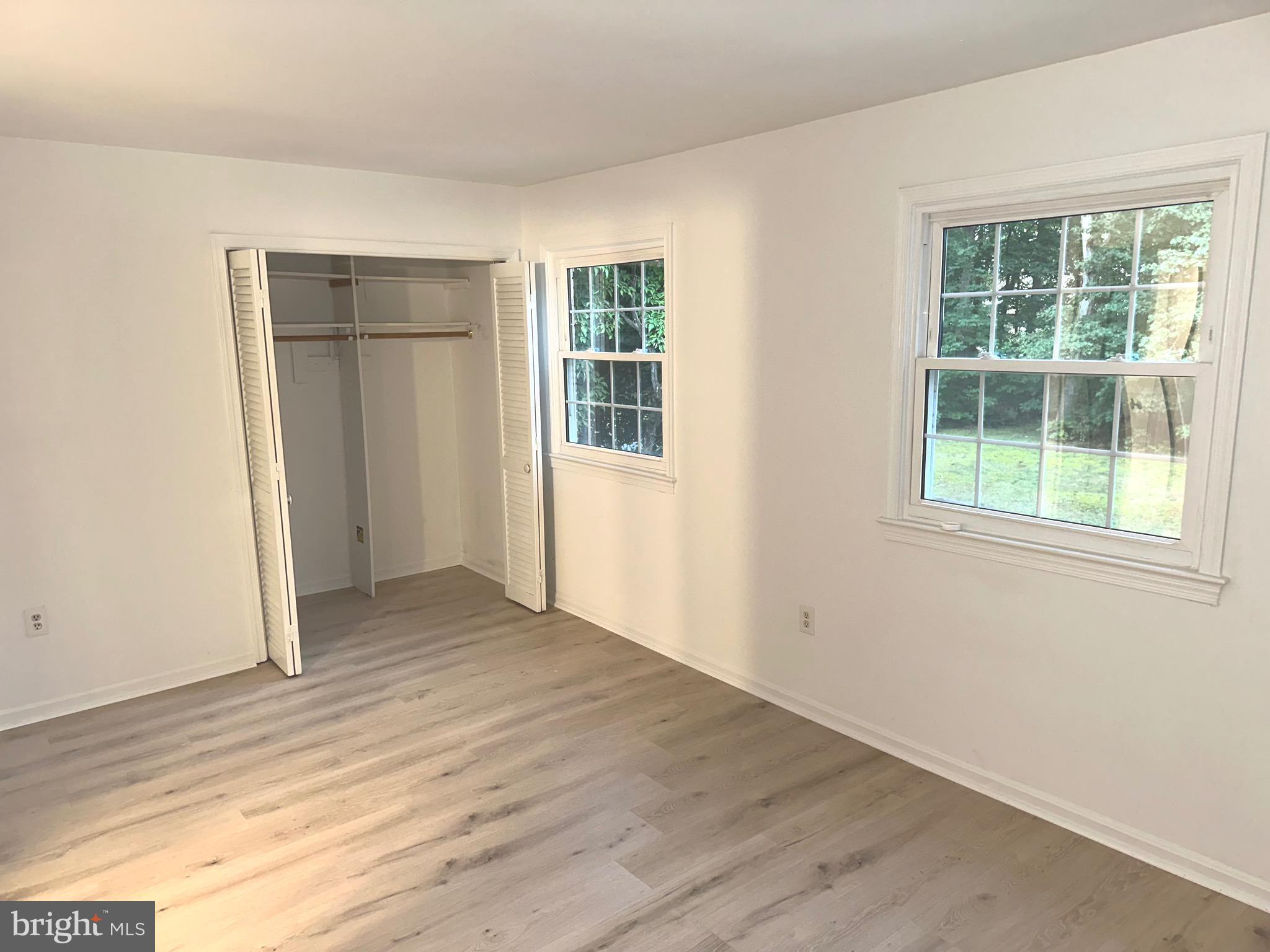 LONDON TOWNE - Residential