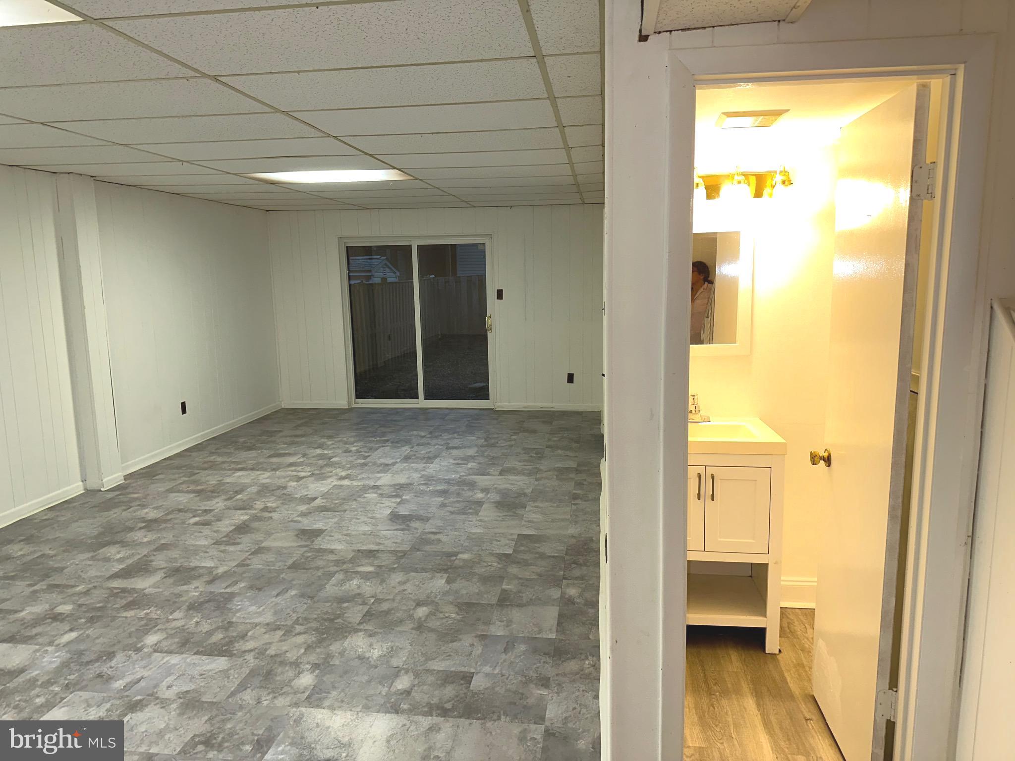 LONDON TOWNE - Residential