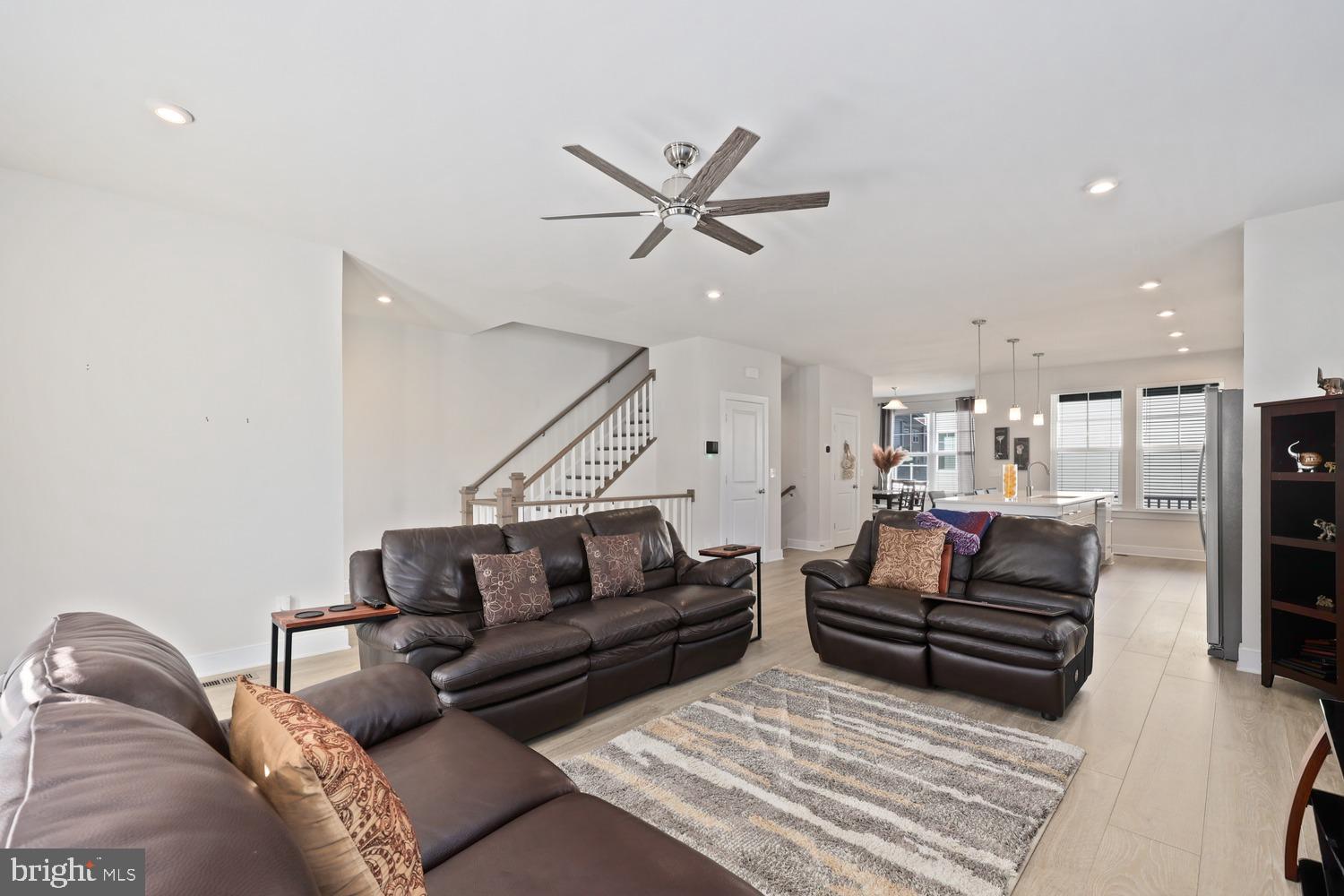 1544 MEADOWLARK GLEN ROAD