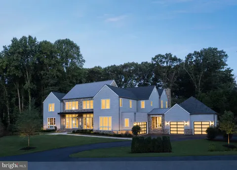MLS: VAFX2238830