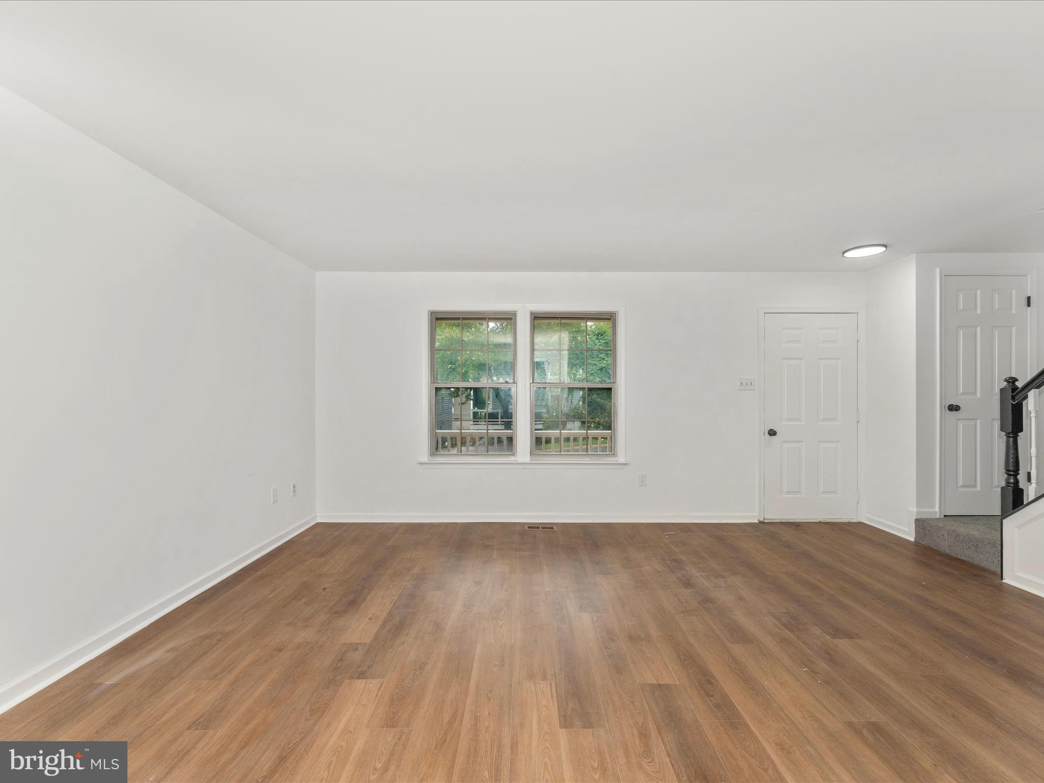 LAKE LINGANORE - Residential