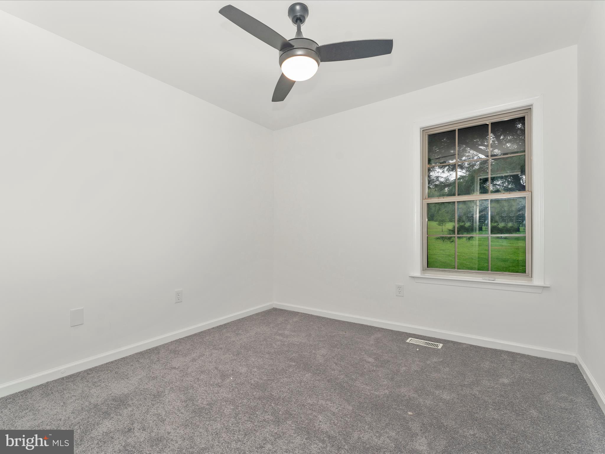 LAKE LINGANORE - Residential