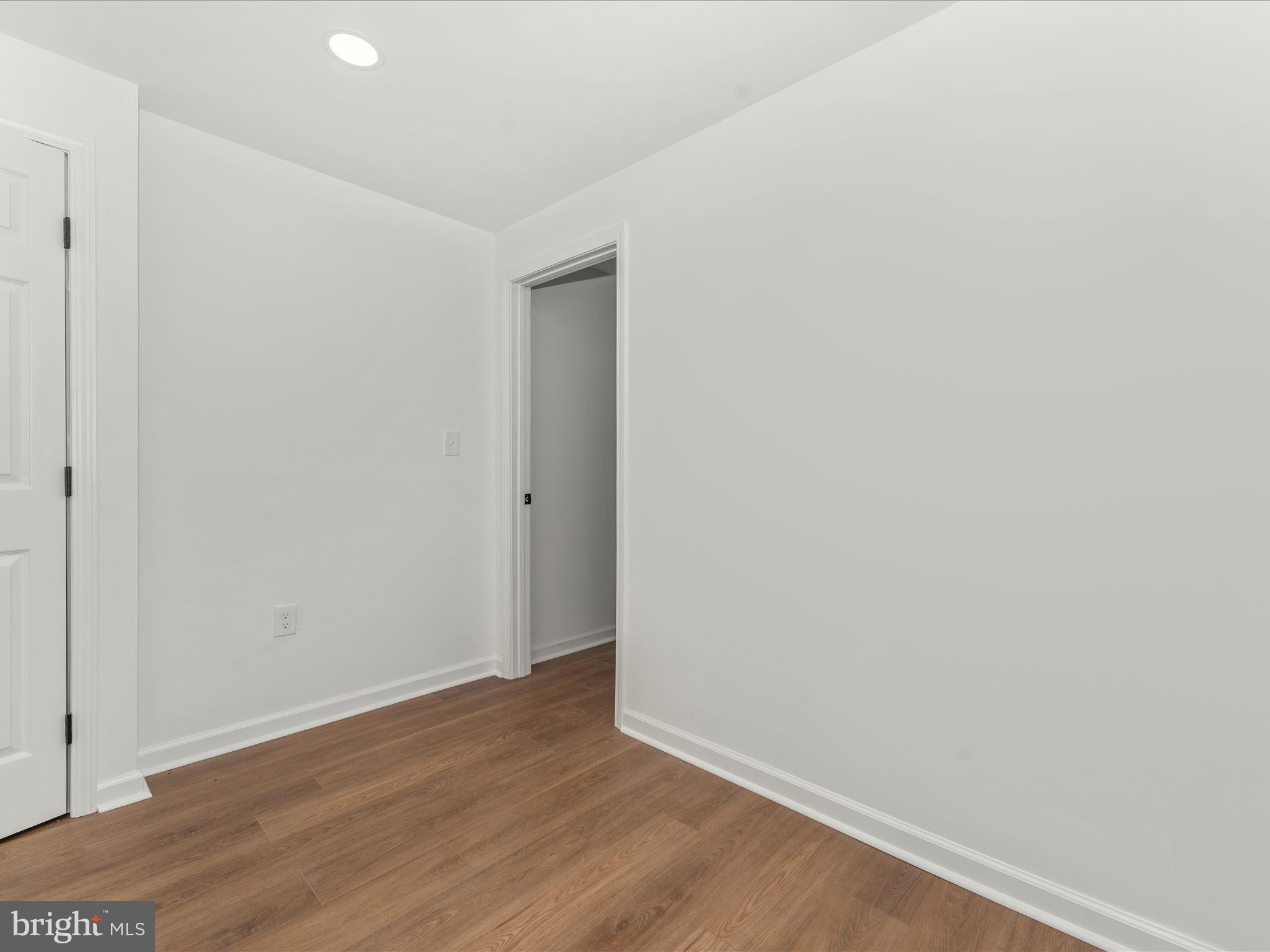 LAKE LINGANORE - Residential