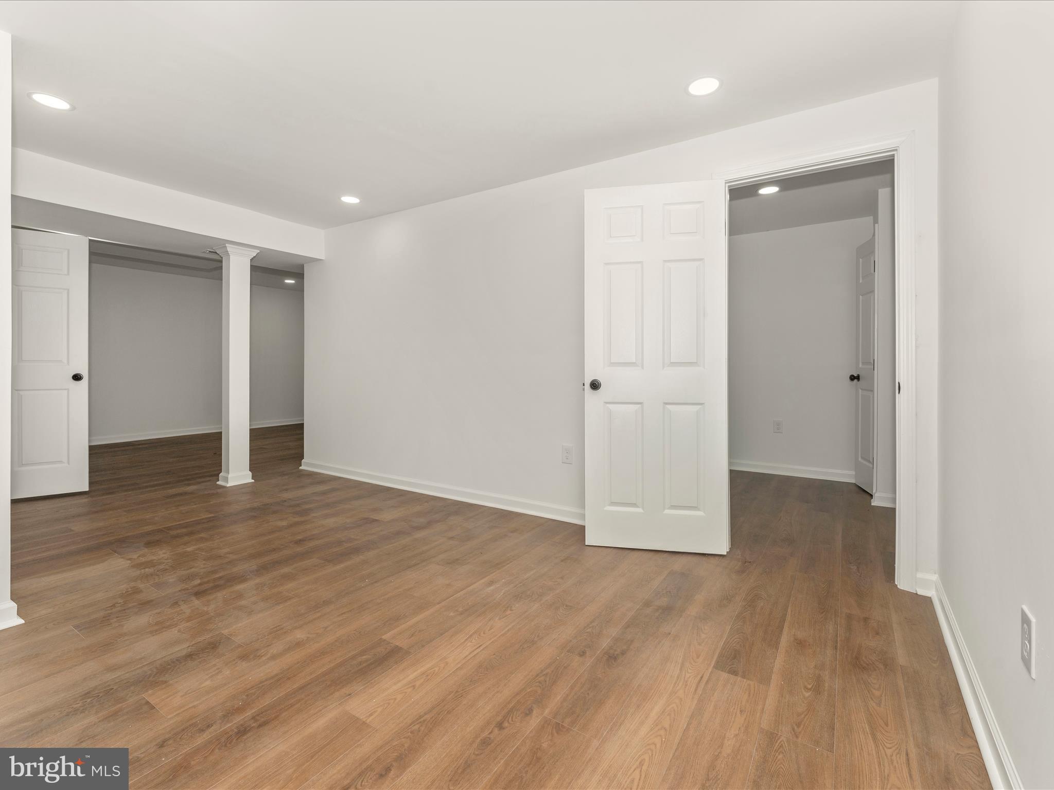 LAKE LINGANORE - Residential