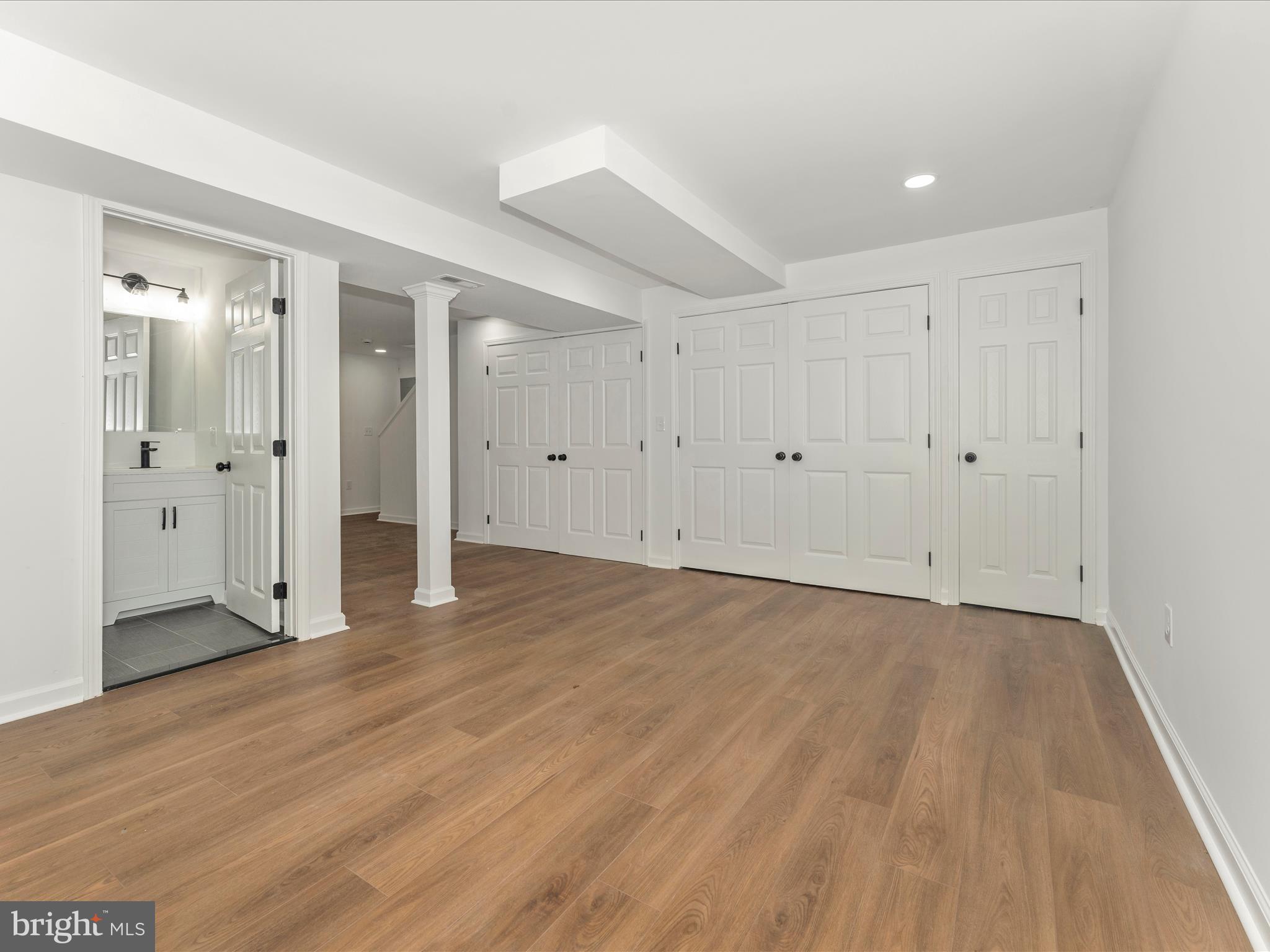 LAKE LINGANORE - Residential