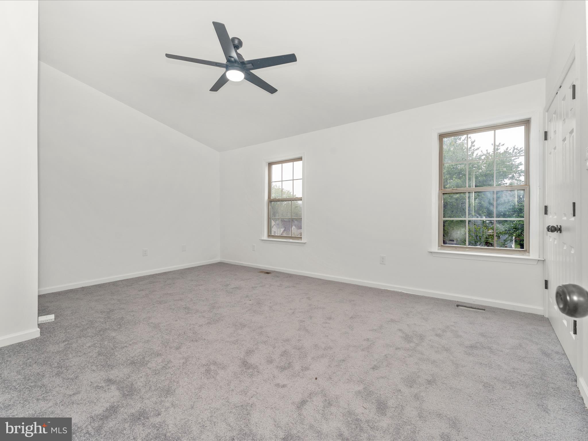 LAKE LINGANORE - Residential