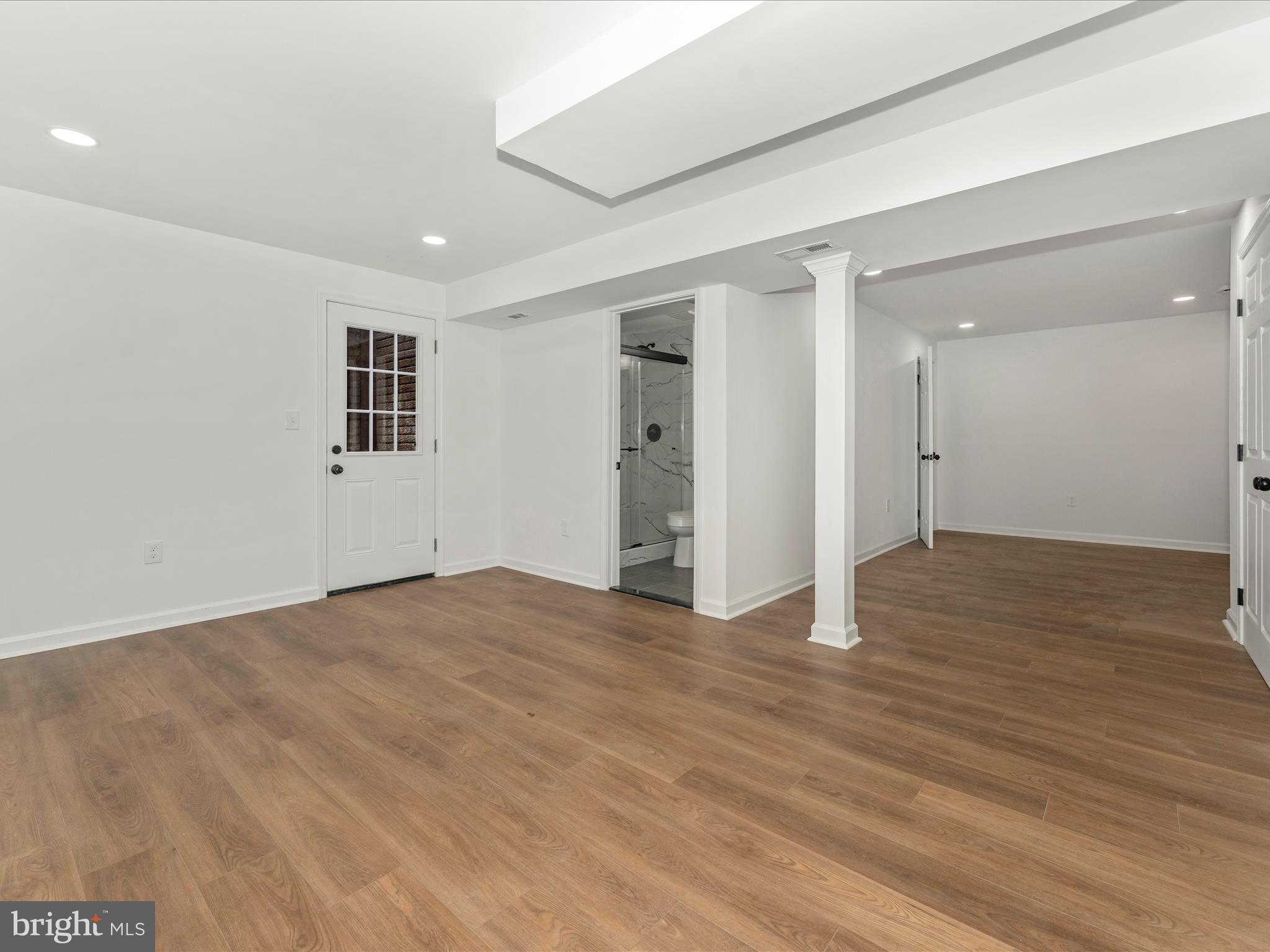 LAKE LINGANORE - Residential