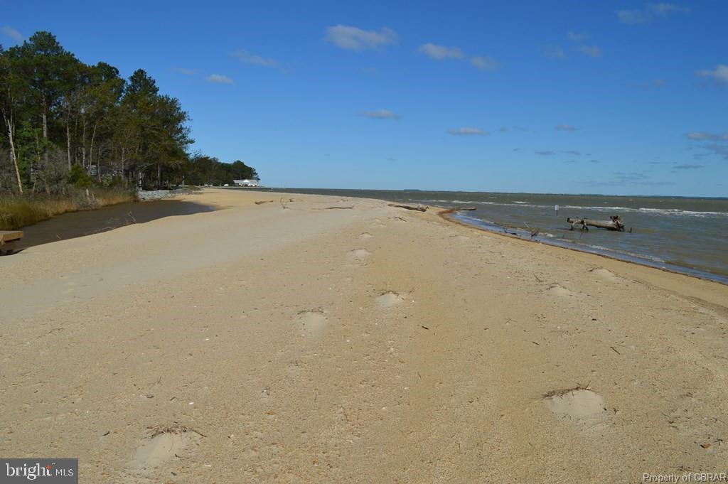 BAY QUARTER SHORES - Land