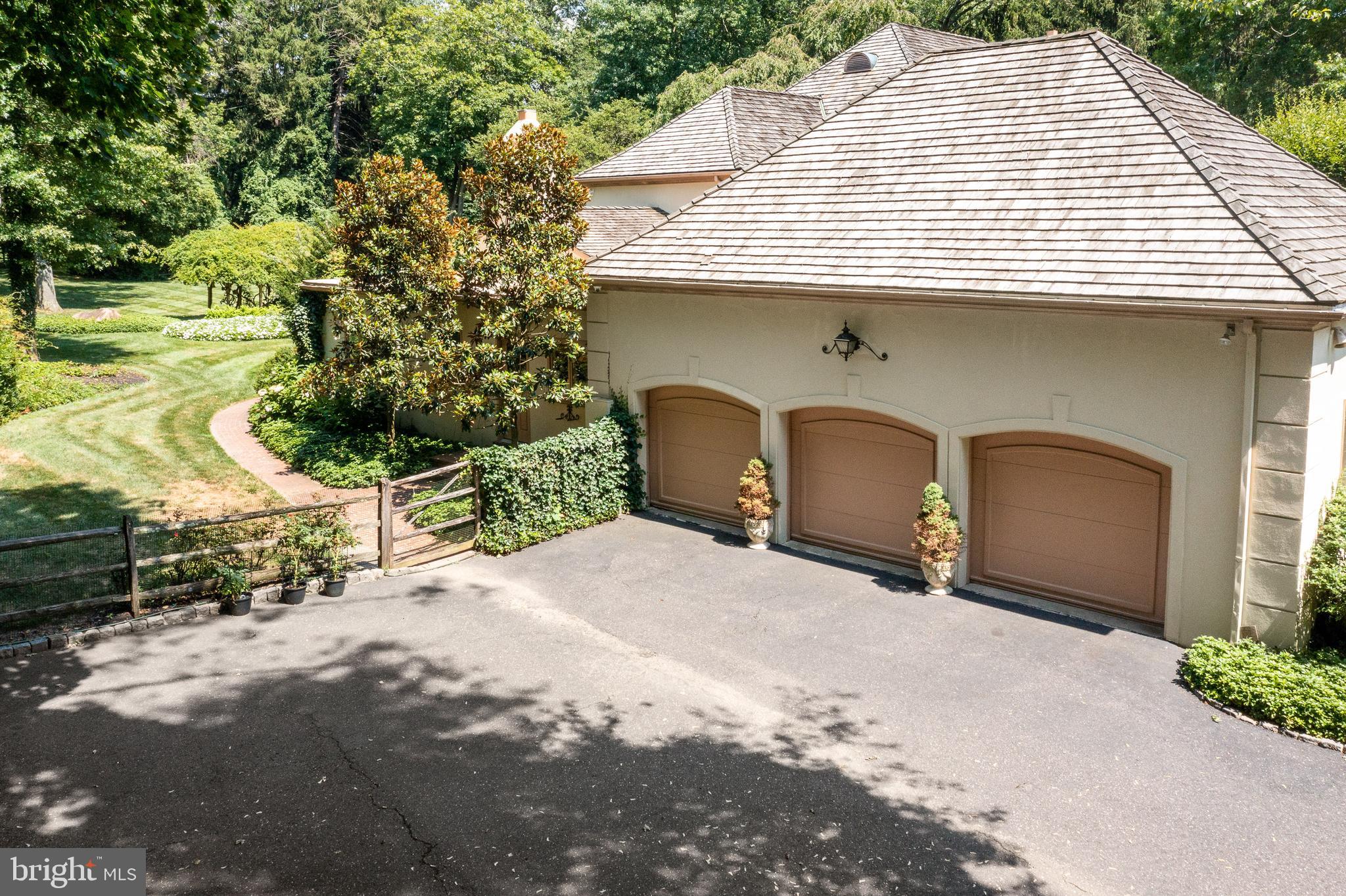 MERION GOLF ESTATES - Residential