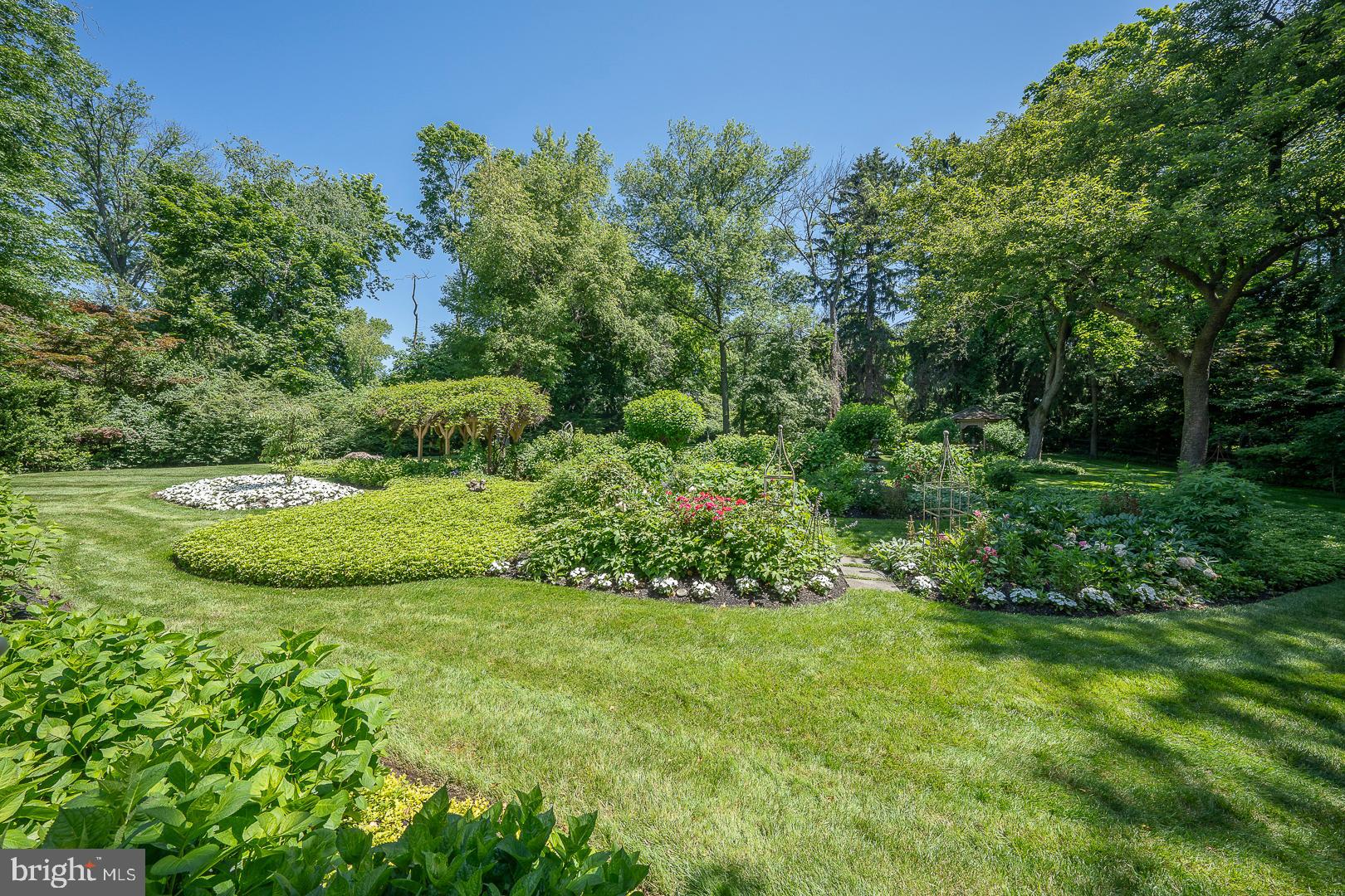 MERION GOLF ESTATES - Residential