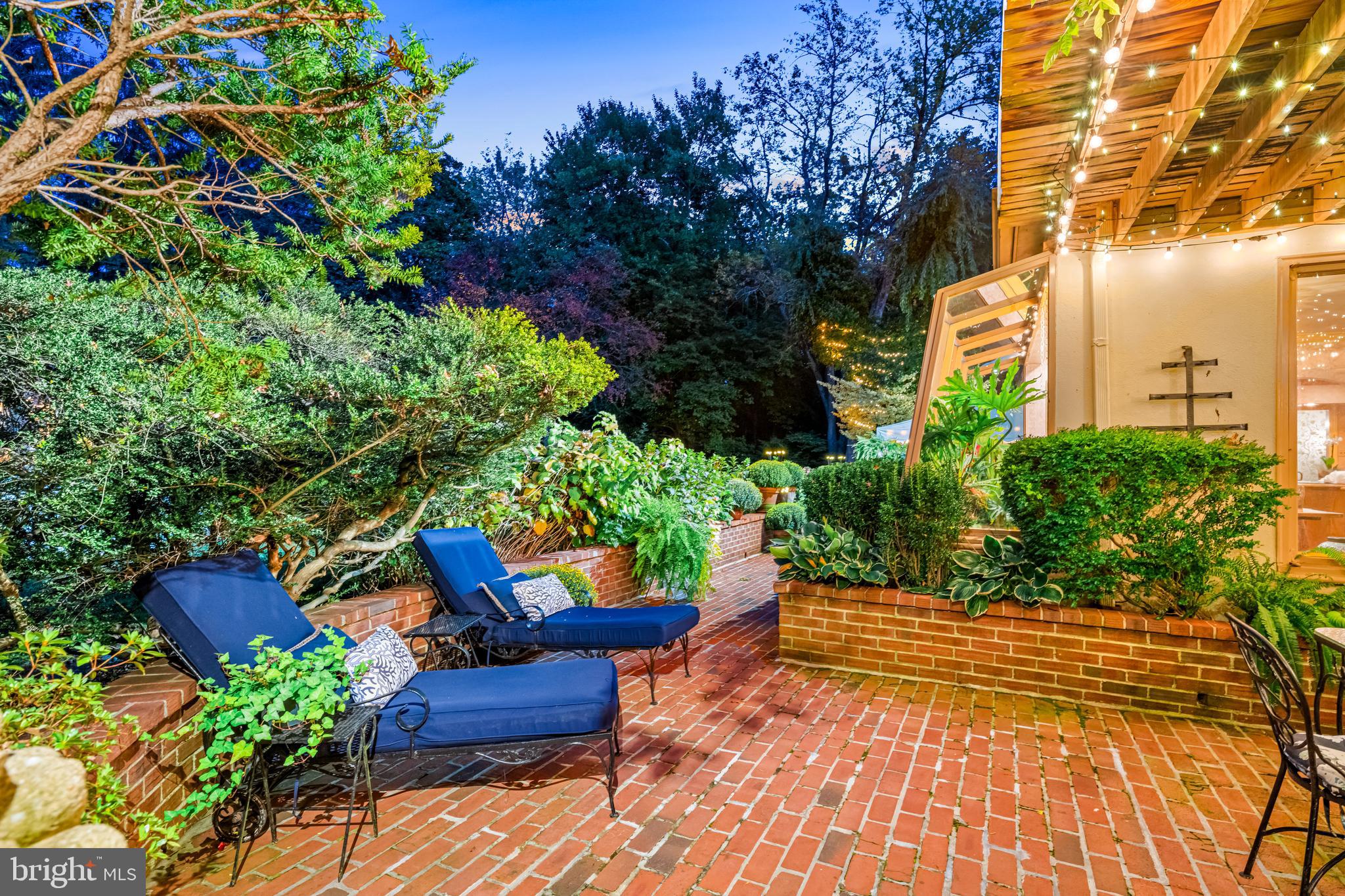 MERION GOLF ESTATES - Residential