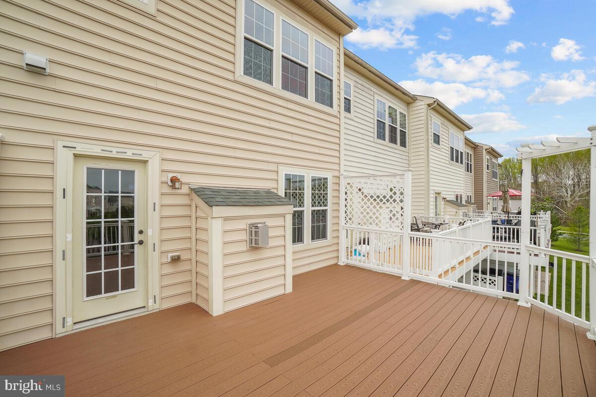 VILLAGES OF URBANA - Residential Lease