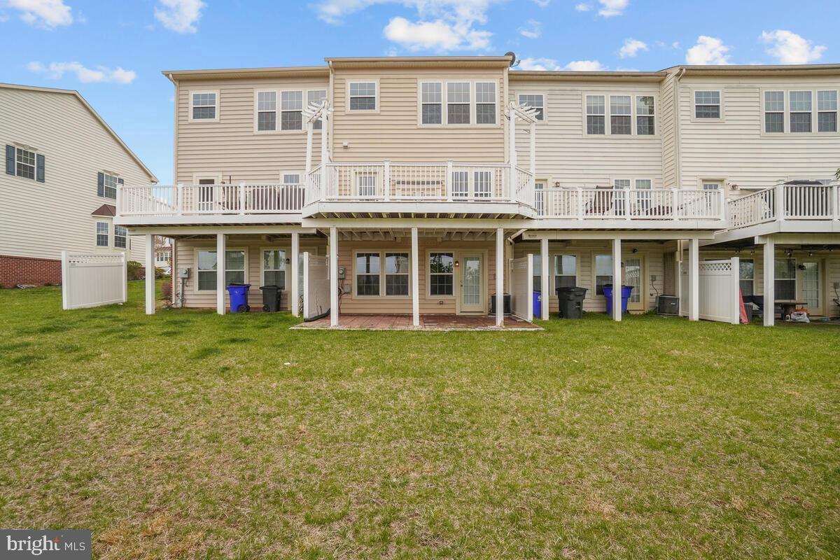 VILLAGES OF URBANA - Residential Lease