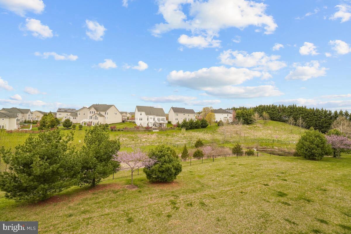 VILLAGES OF URBANA - Residential Lease