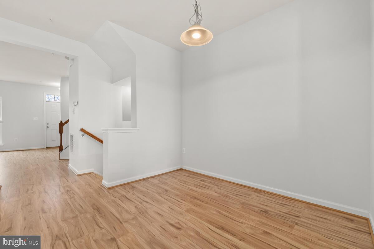 VILLAGES OF URBANA - Residential Lease