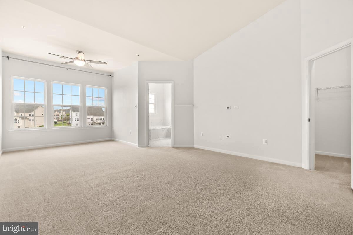 VILLAGES OF URBANA - Residential Lease