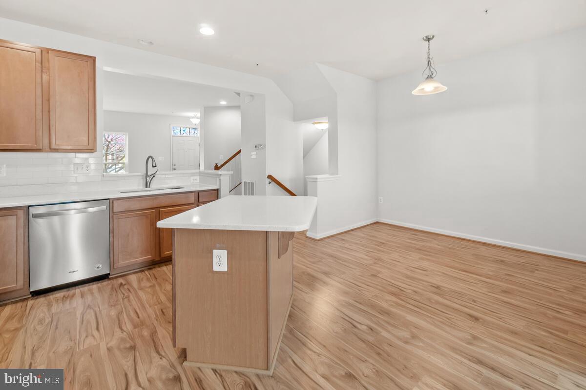 VILLAGES OF URBANA - Residential Lease