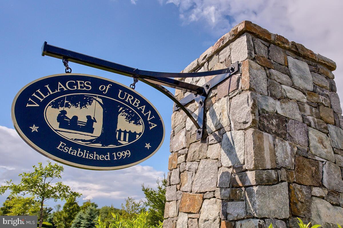 VILLAGES OF URBANA - Residential Lease