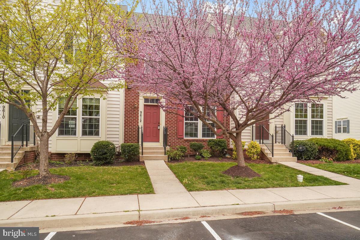 VILLAGES OF URBANA - Residential Lease