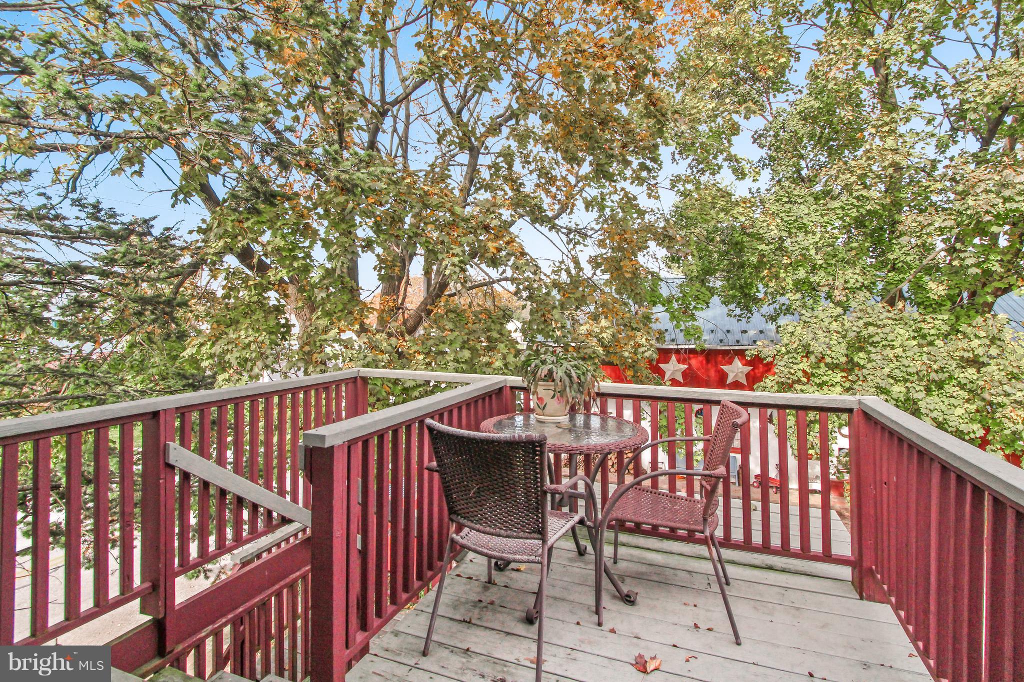 NEW HOLLAND BOROUGH - Commercial Sale