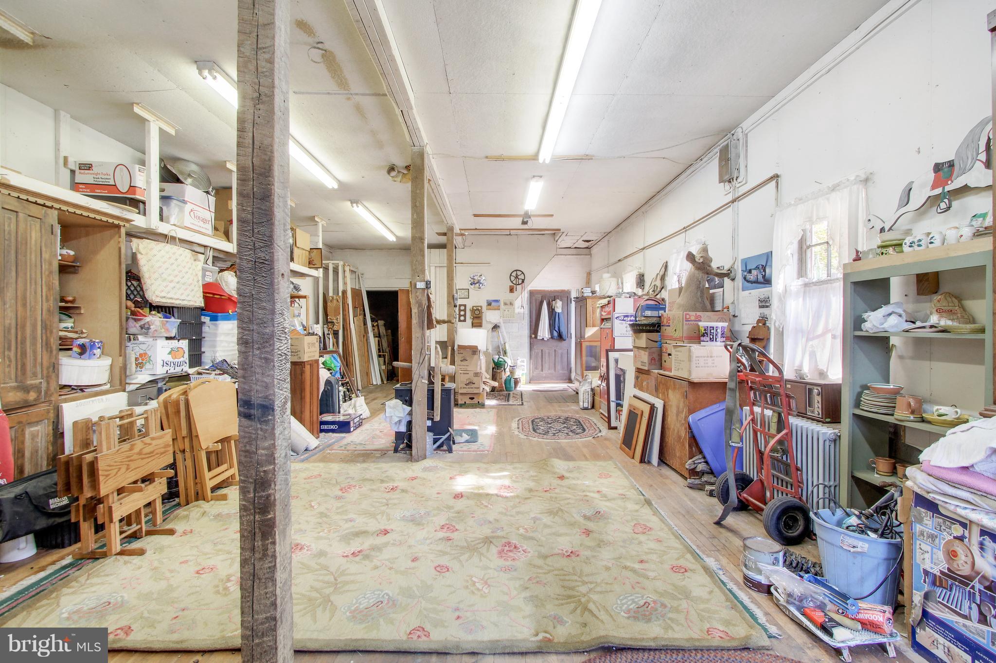 NEW HOLLAND BOROUGH - Commercial Sale