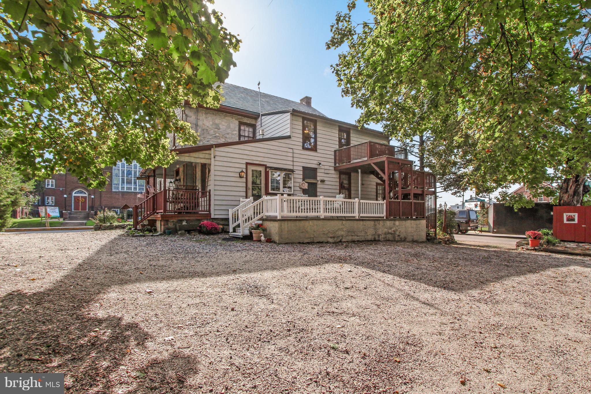 NEW HOLLAND BOROUGH - Commercial Sale