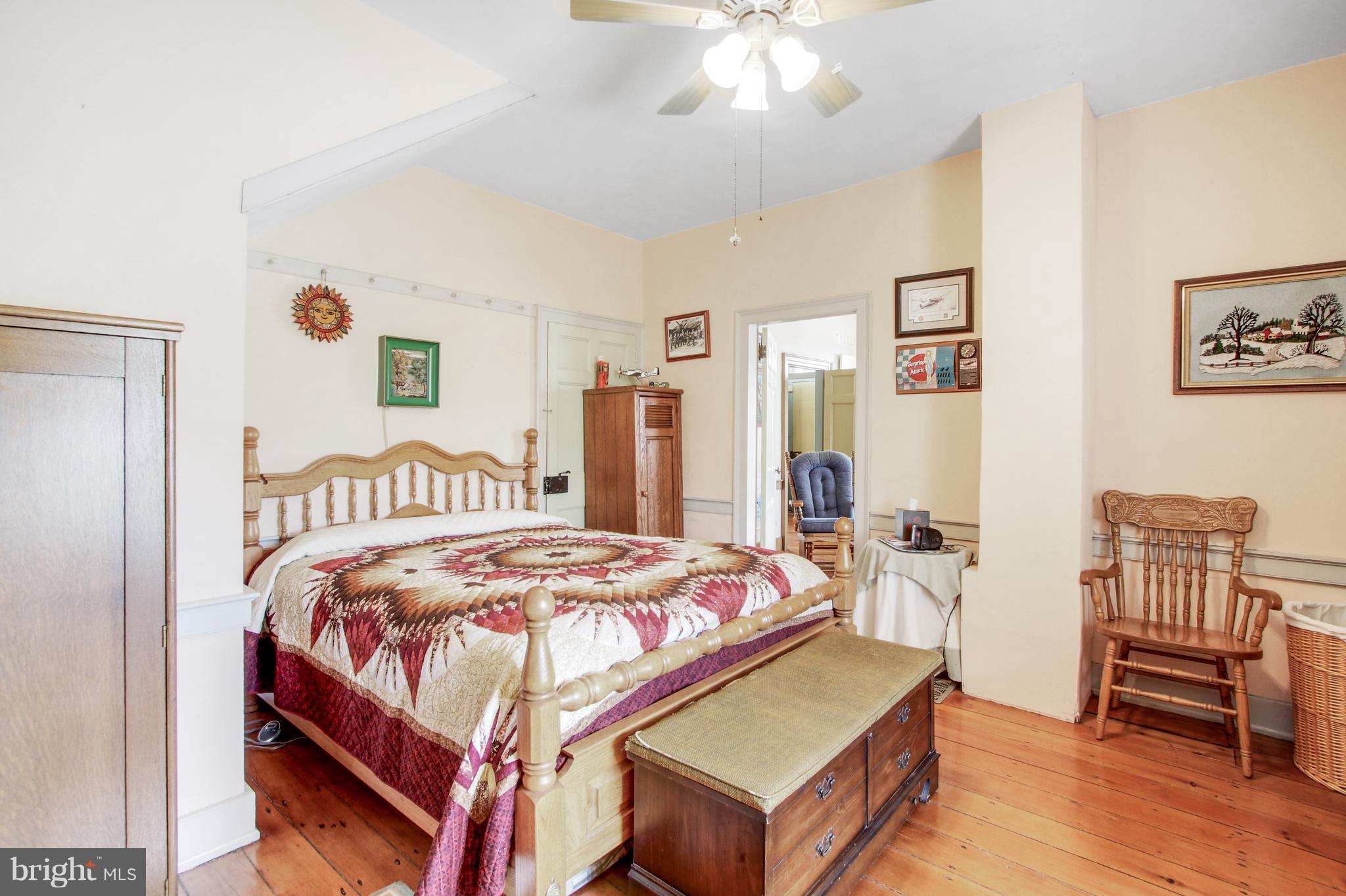 NEW HOLLAND BOROUGH - Commercial Sale