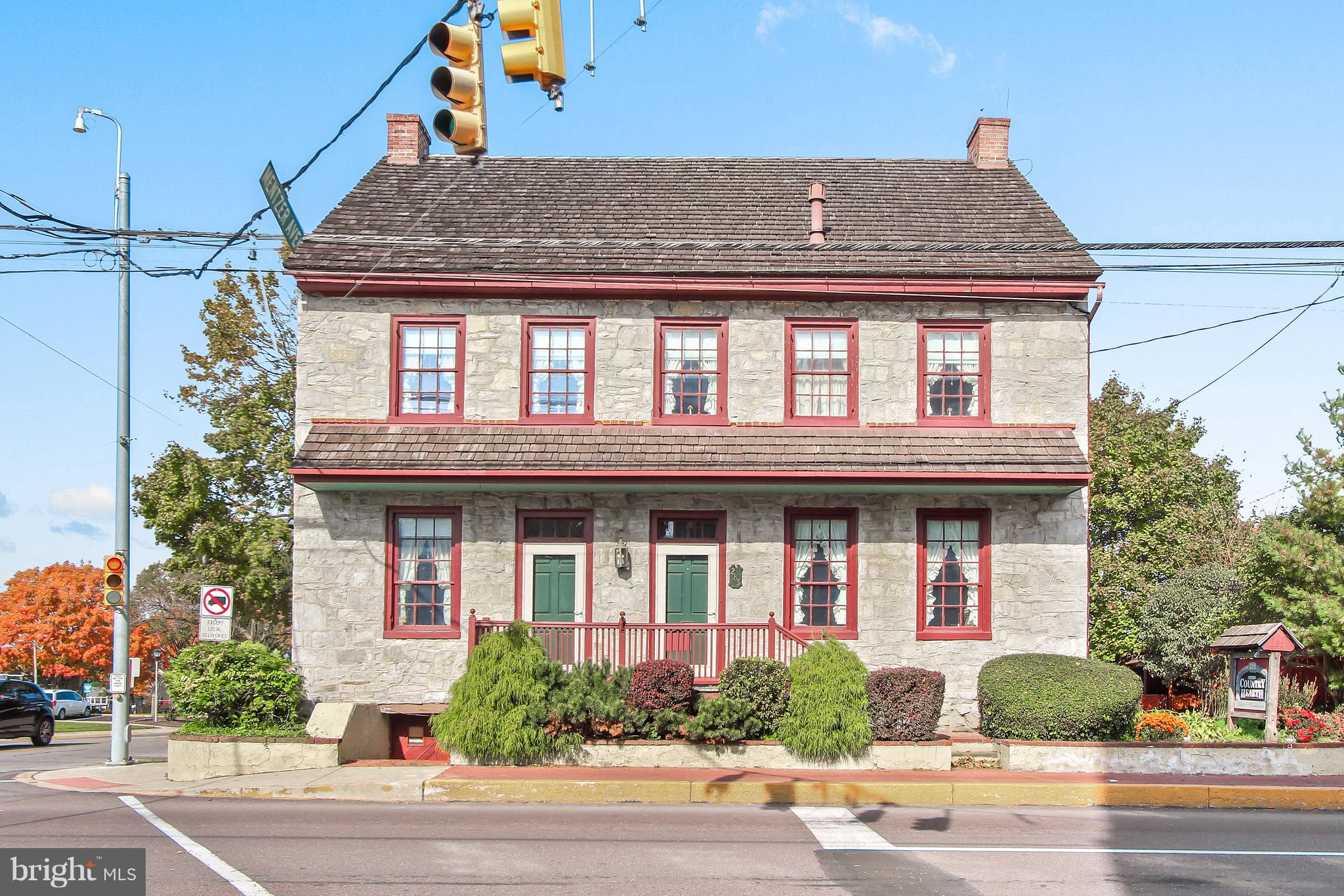 NEW HOLLAND BOROUGH - Commercial Sale