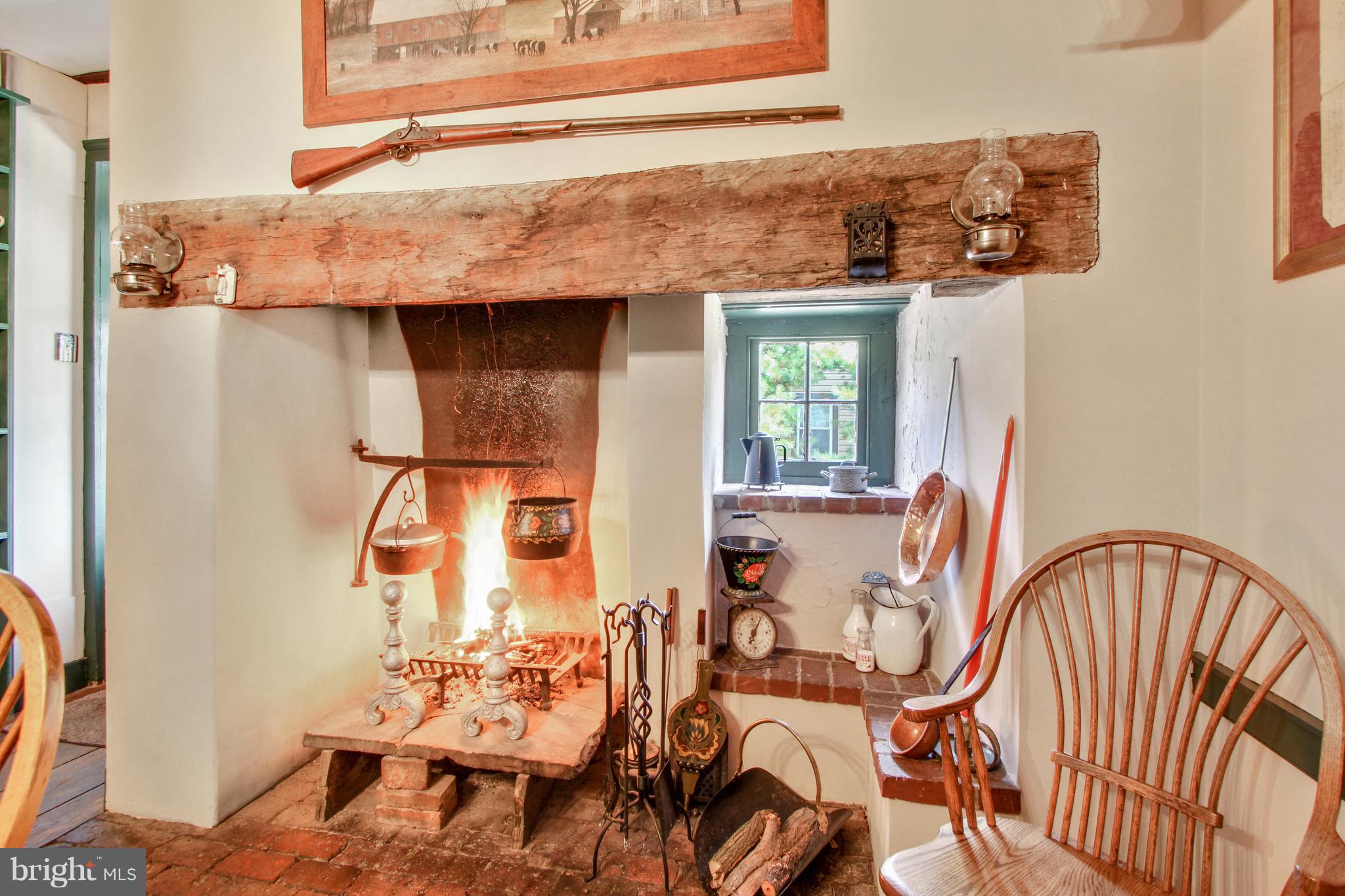 NEW HOLLAND BOROUGH - Commercial Sale