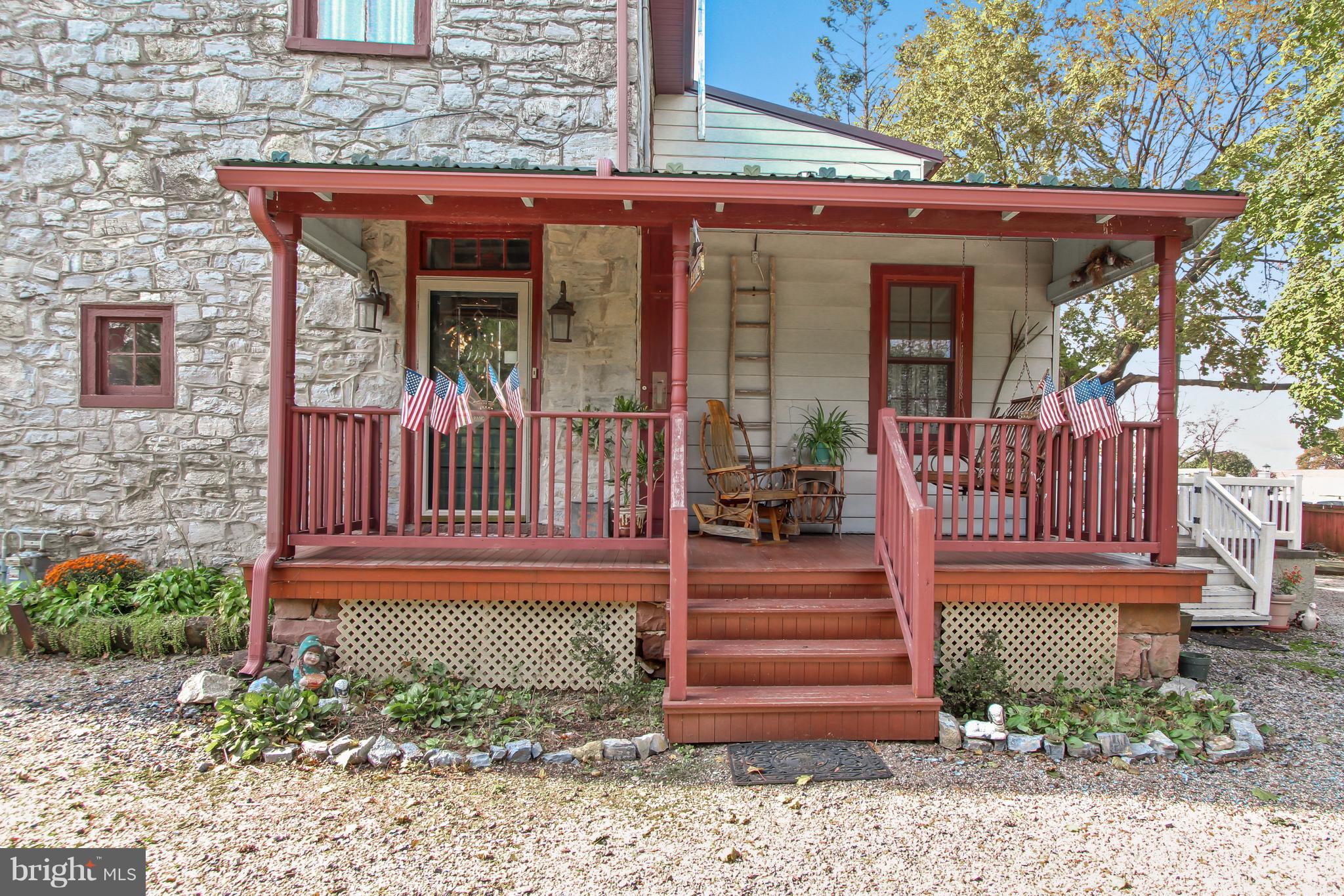 NEW HOLLAND BOROUGH - Commercial Sale