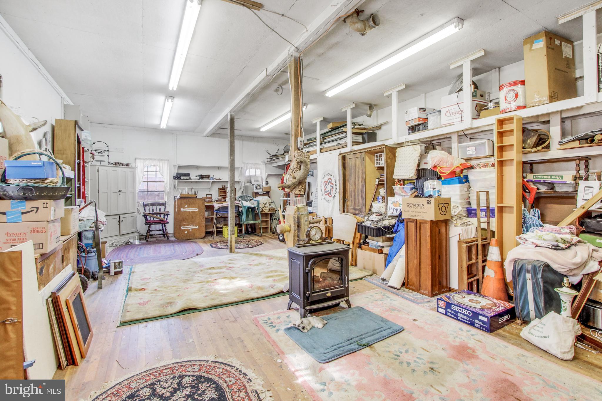 NEW HOLLAND BOROUGH - Commercial Sale