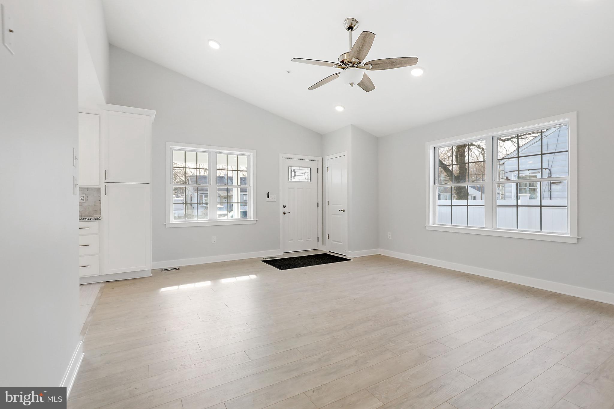 ABERDEEN HILLS - Residential