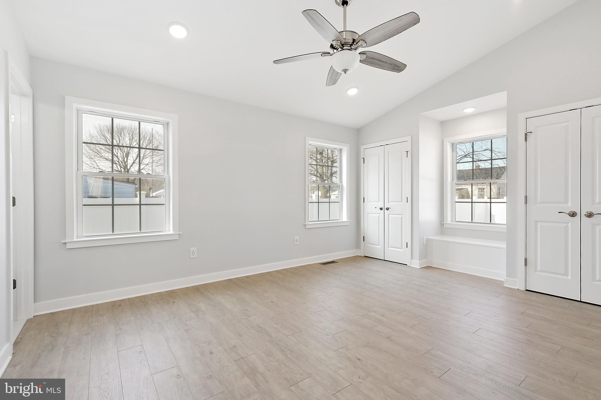 ABERDEEN HILLS - Residential