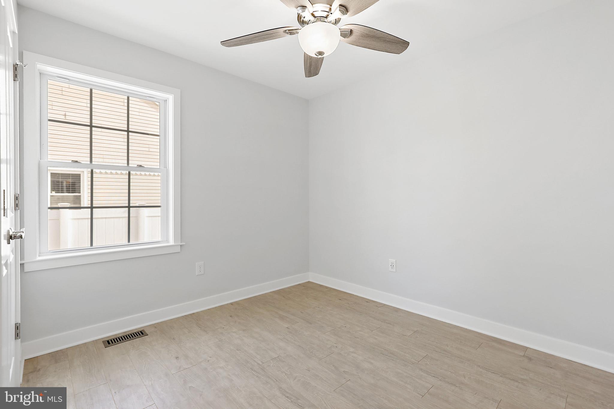 ABERDEEN HILLS - Residential