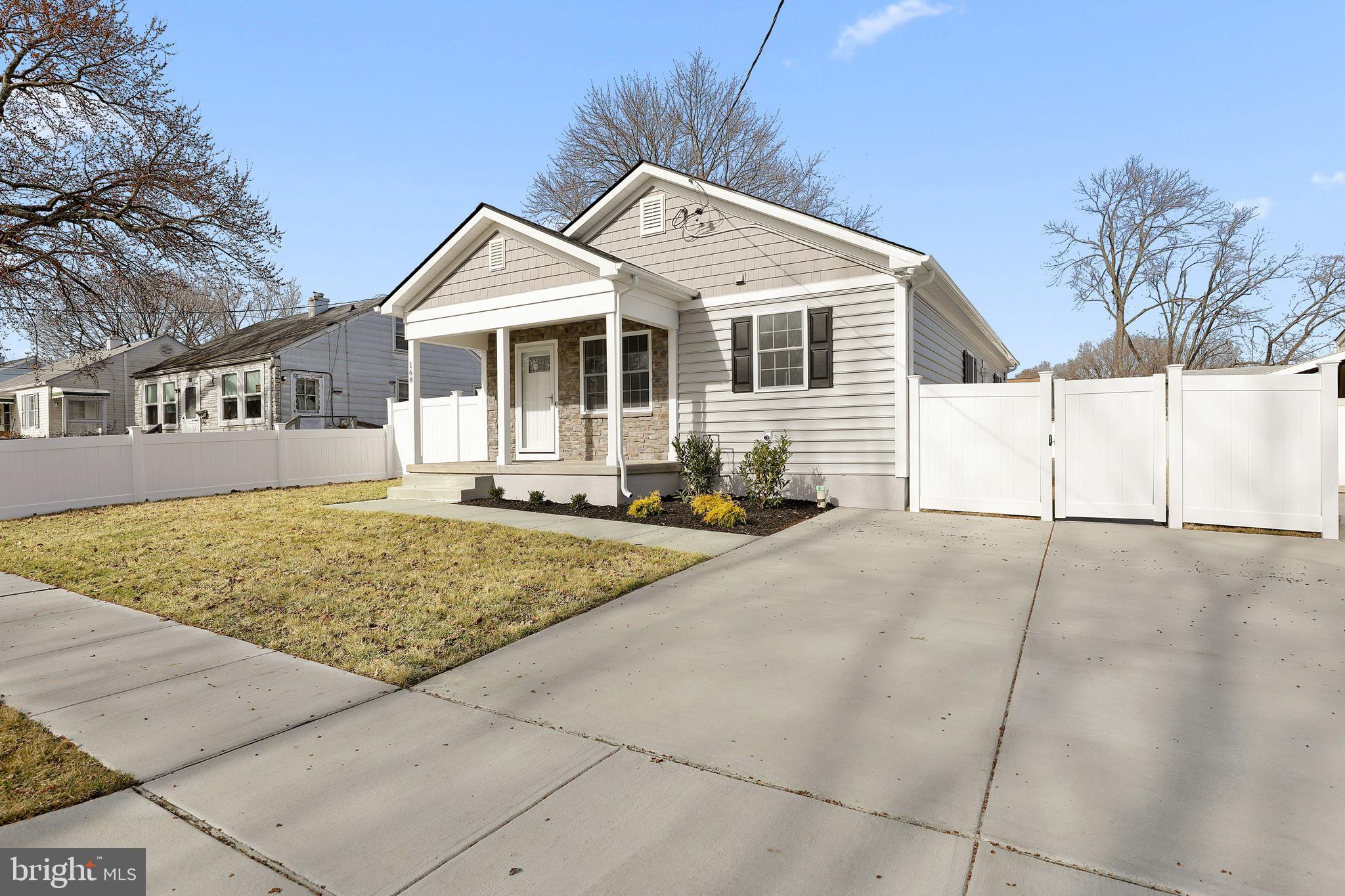 ABERDEEN HILLS - Residential