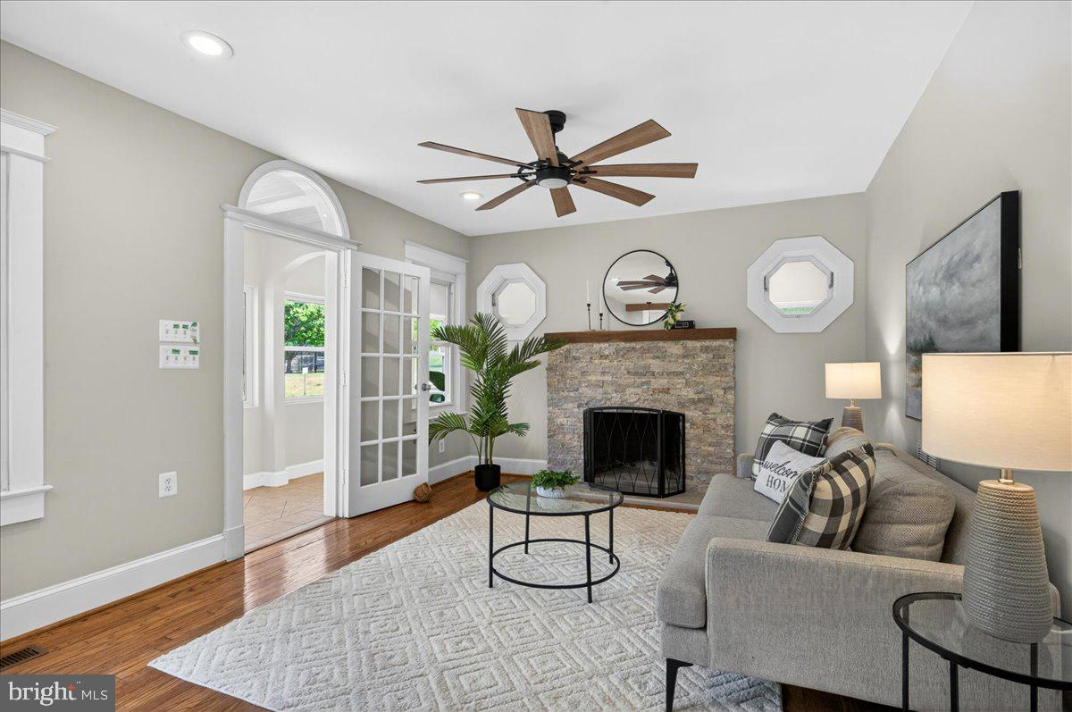 BRADDOCK COVE - Residential