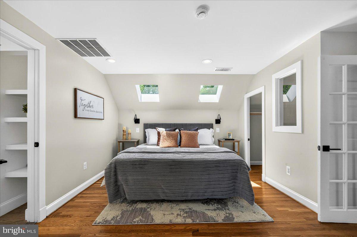 BRADDOCK COVE - Residential