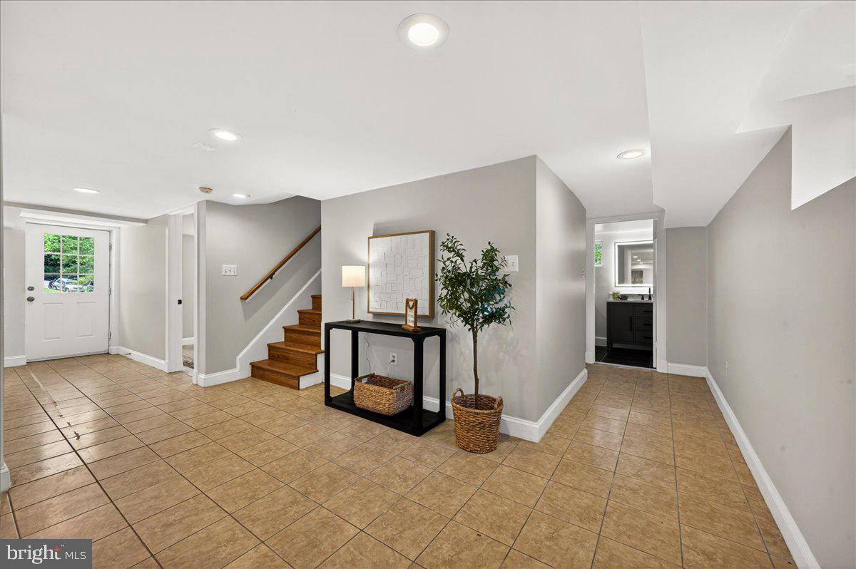 BRADDOCK COVE - Residential