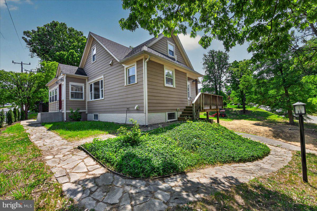 BRADDOCK COVE - Residential