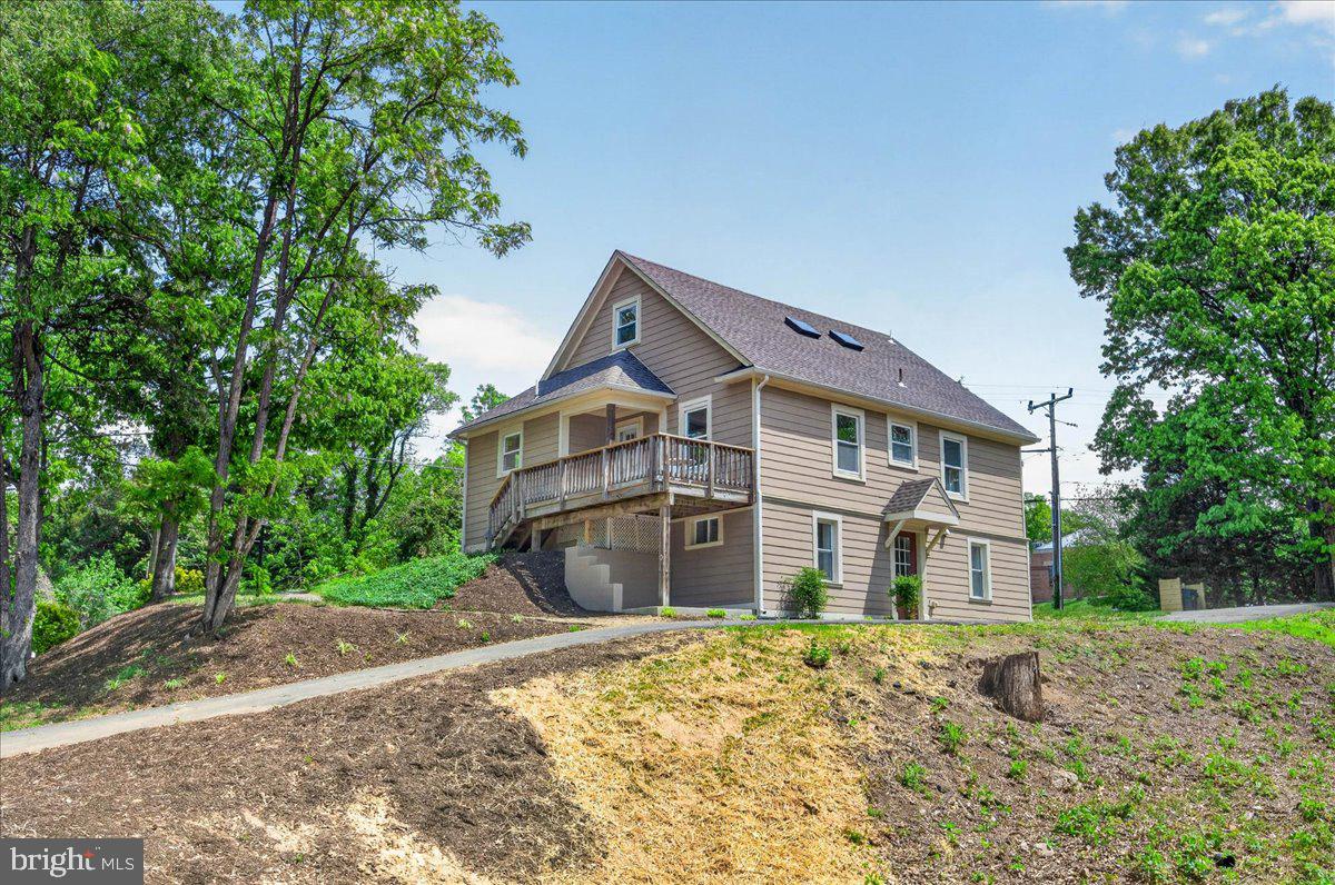 BRADDOCK COVE - Residential