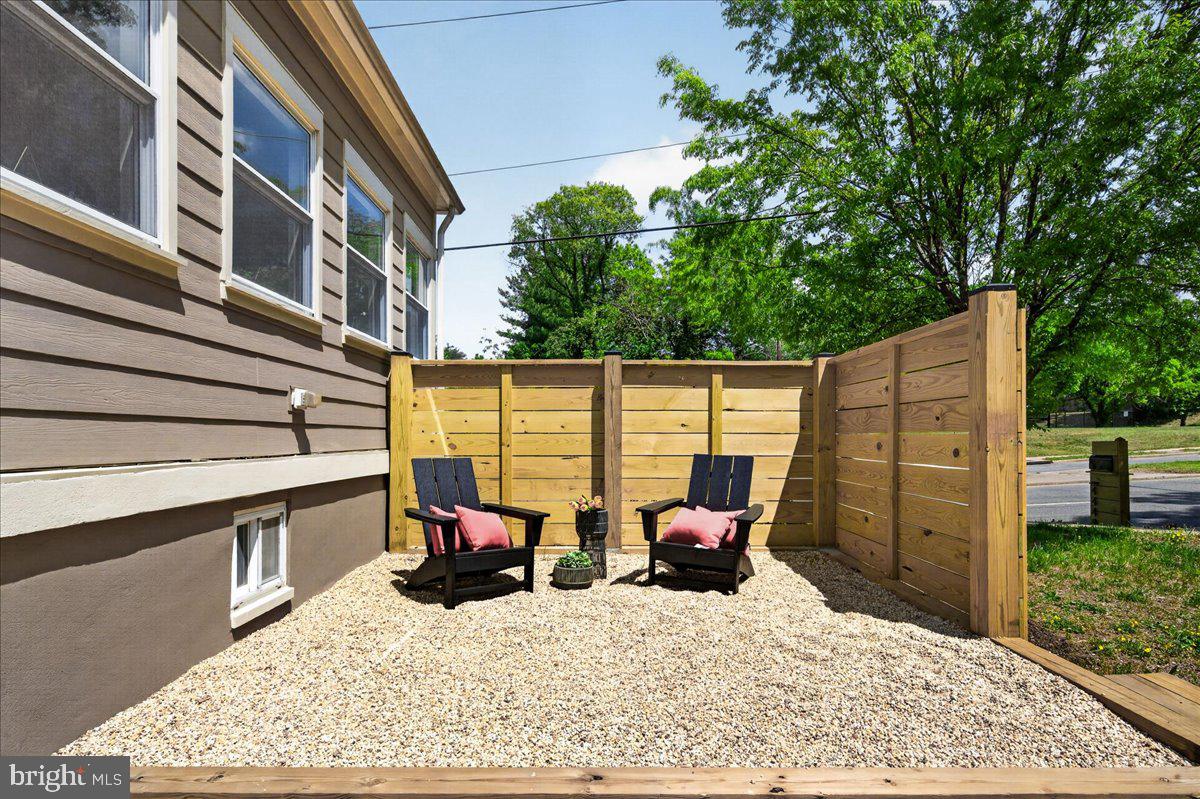 BRADDOCK COVE - Residential